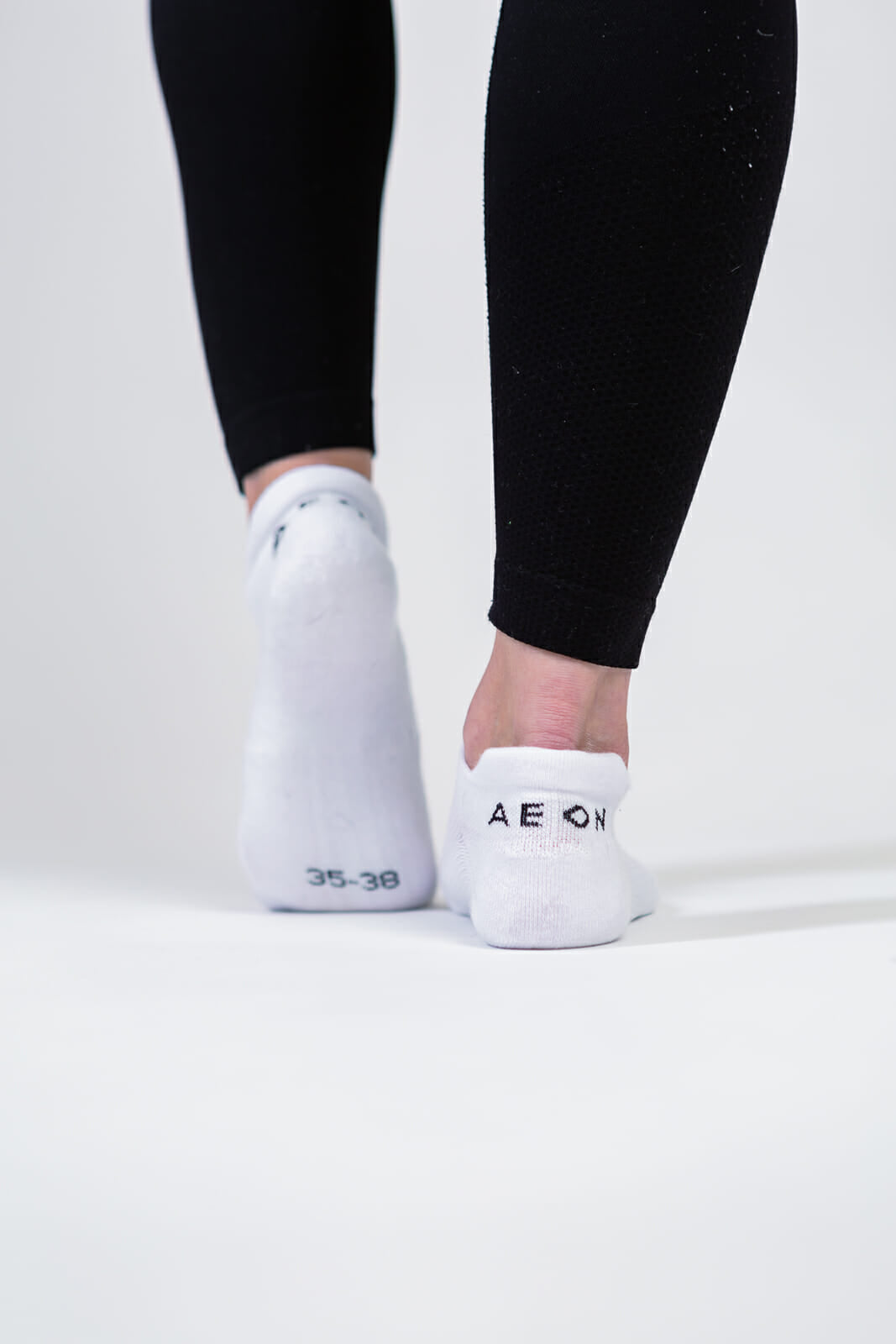 ESSENTIALS ANKLE SOCKS (2-PACK)