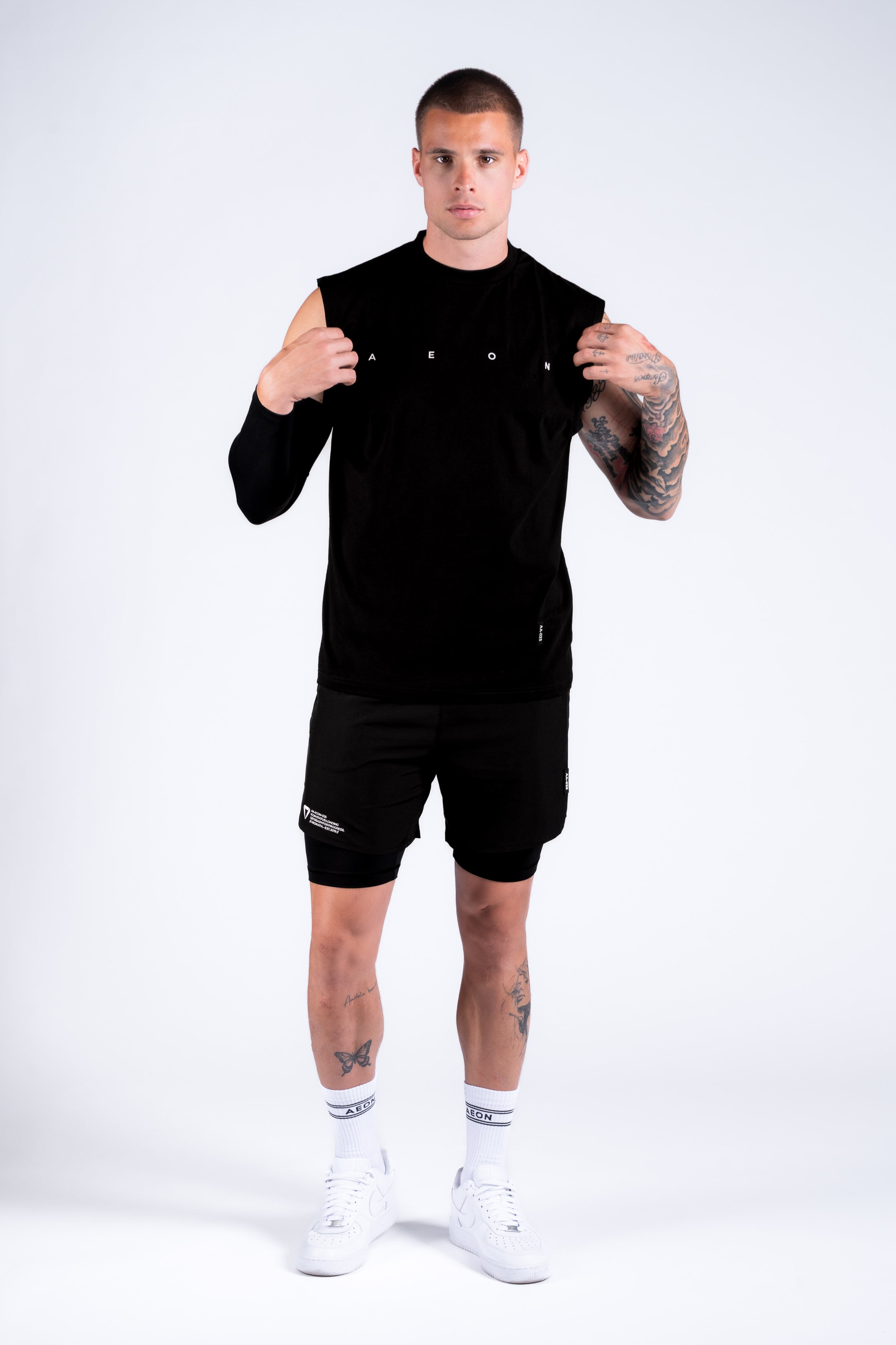 ICON 24/7 SLEEVELESS TEE