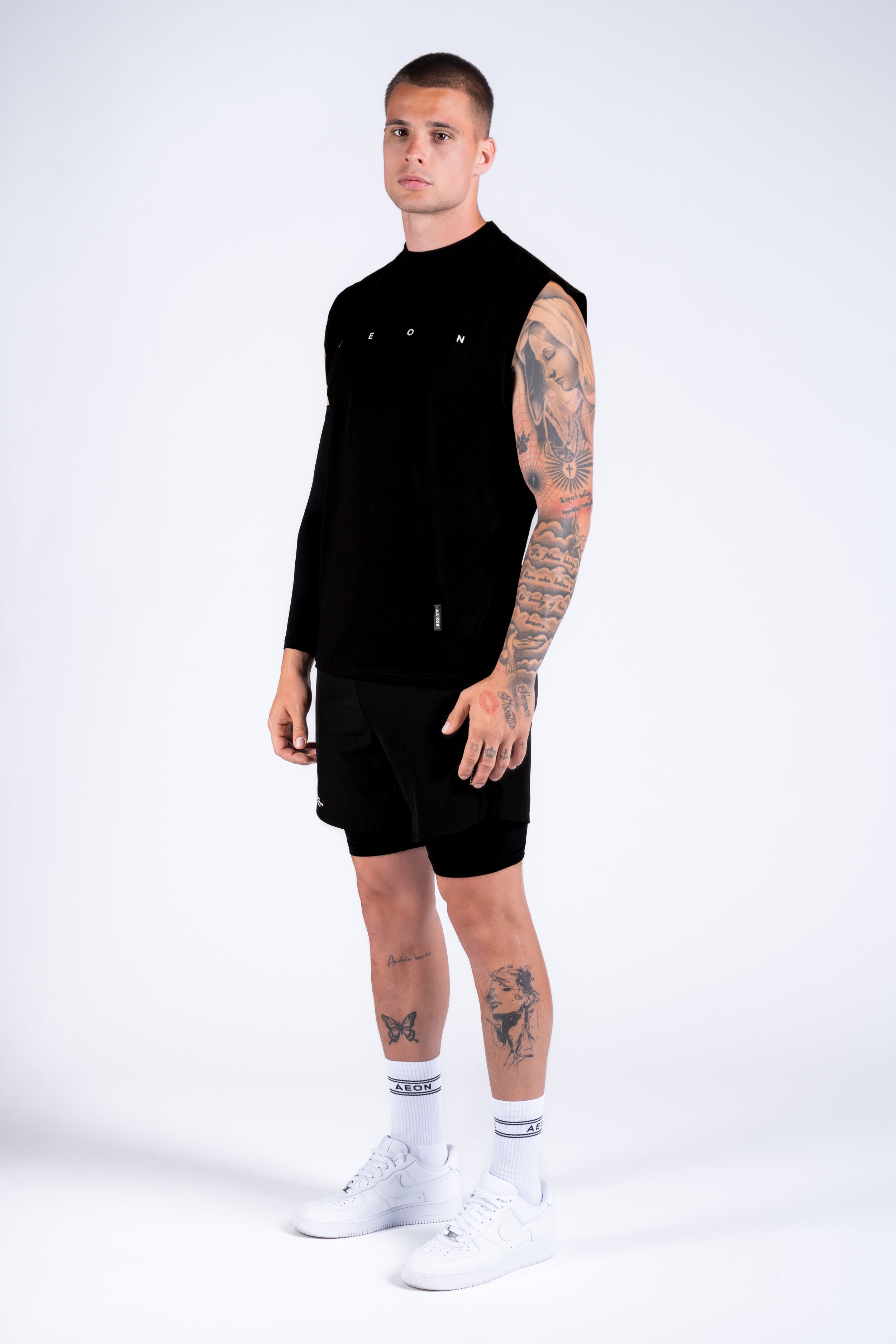 ICON 24/7 SLEEVELESS TEE