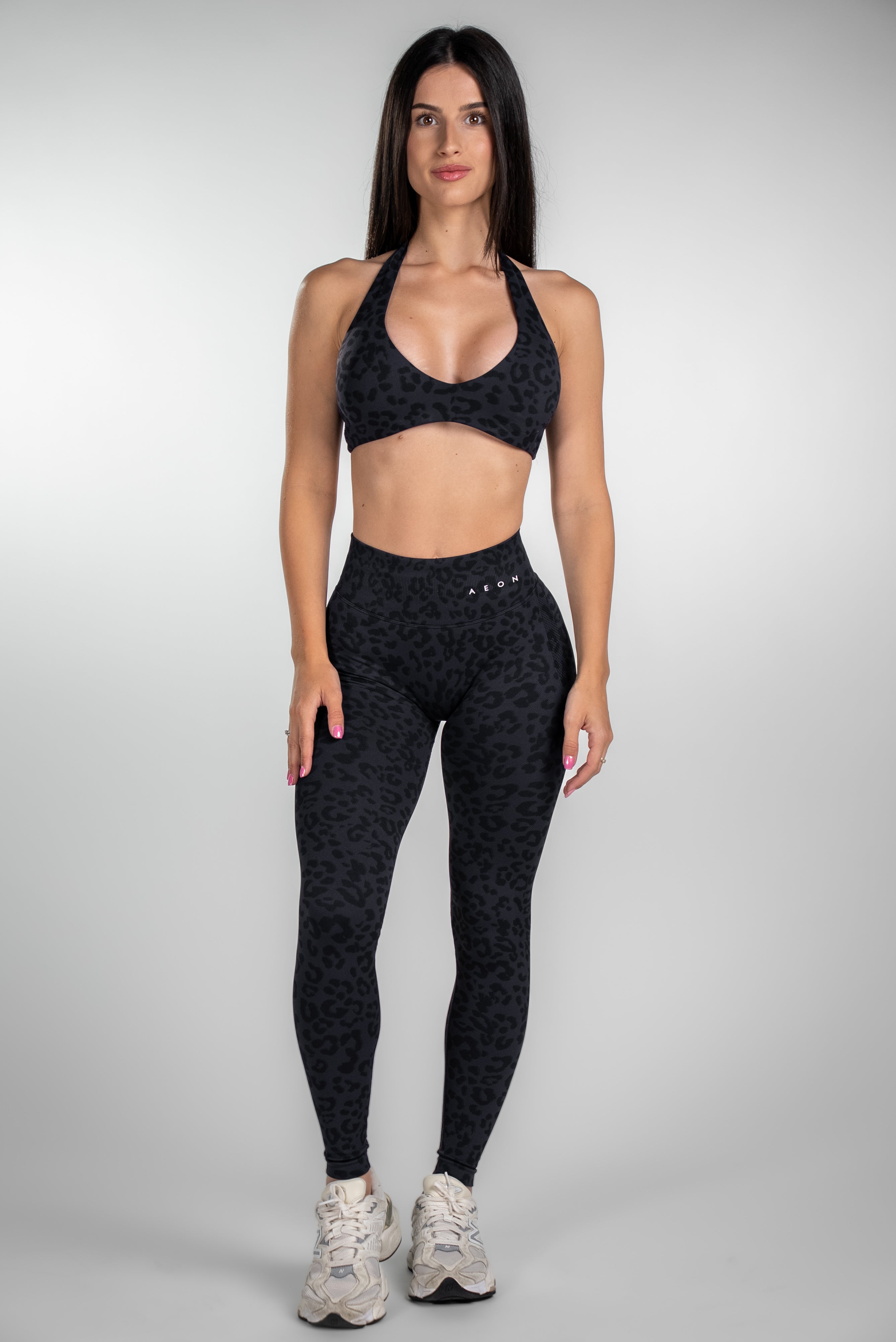 MOTION SEAMLESS LEO HALTER NECK BRA V2