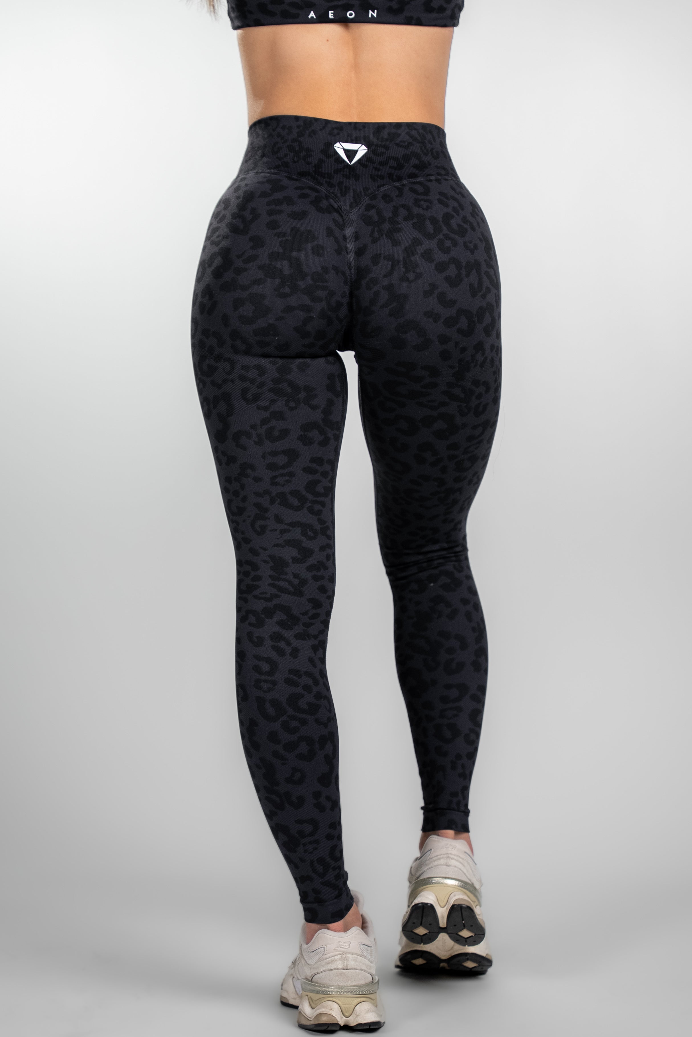 MOTION BUNDLE V2 - MIDNIGHT BLACK LEO (3-PIECES)