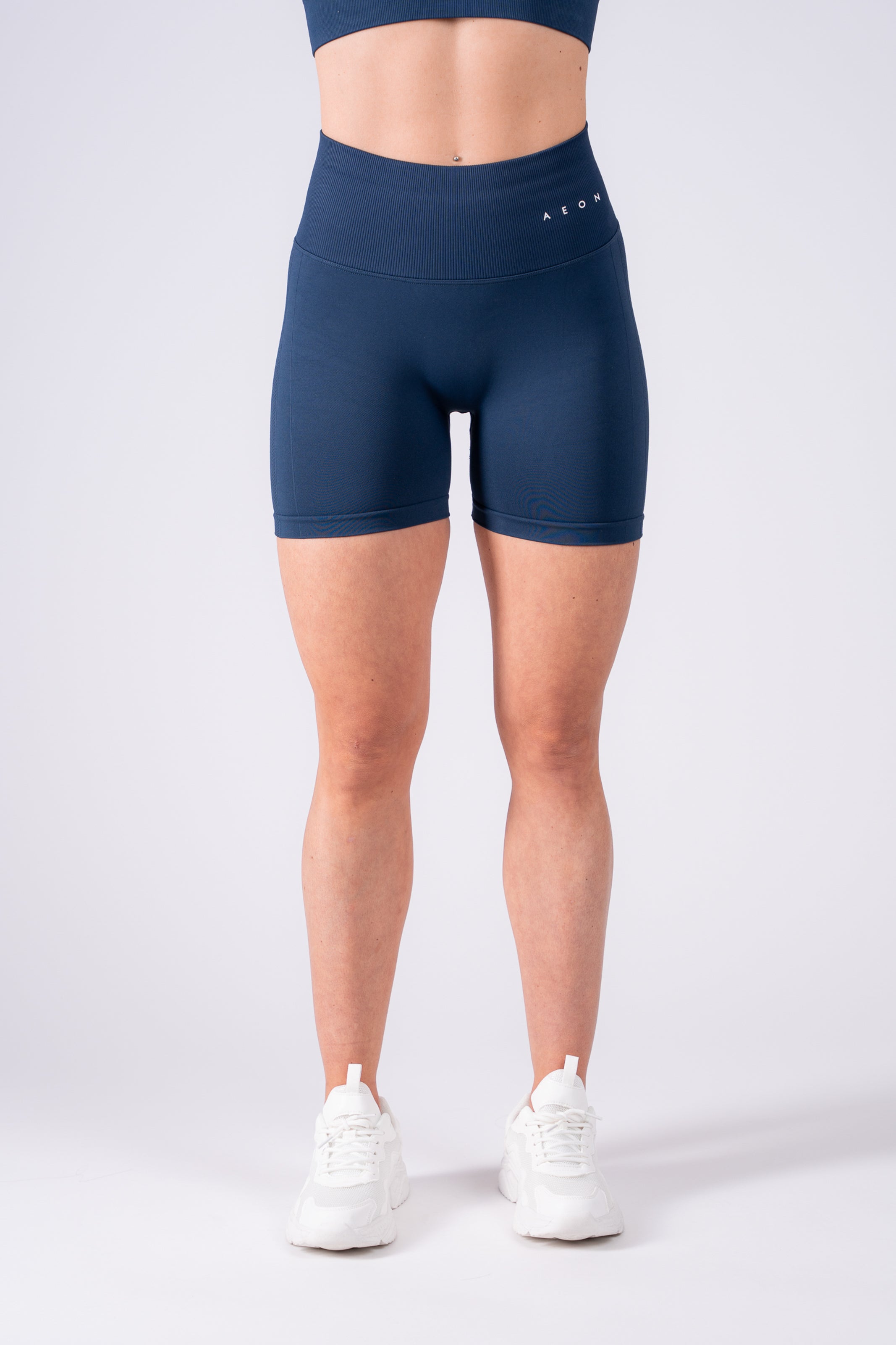 MOTION SEAMLESS SHORTS