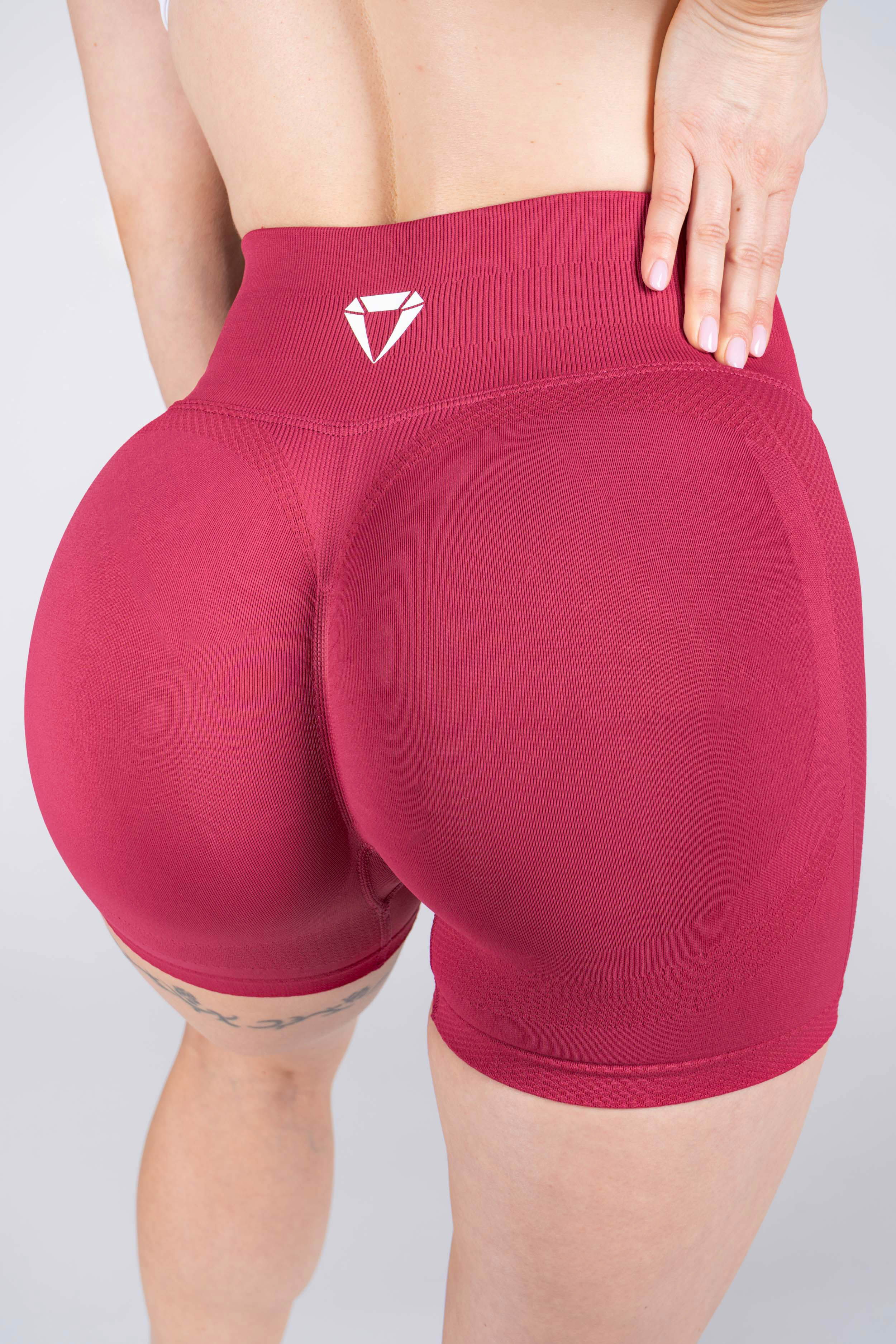 MOTION SEAMLESS SHORTS