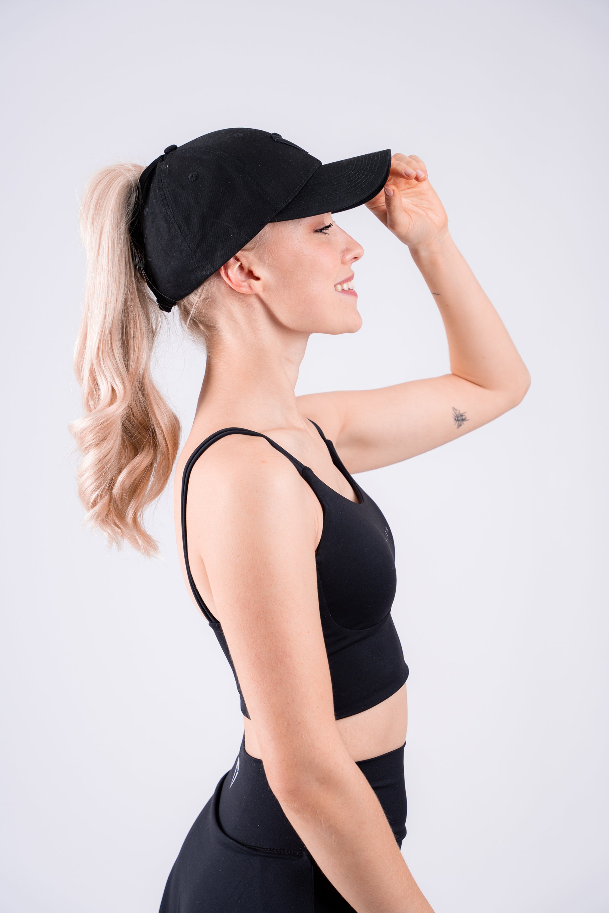 PONYTAIL CAP