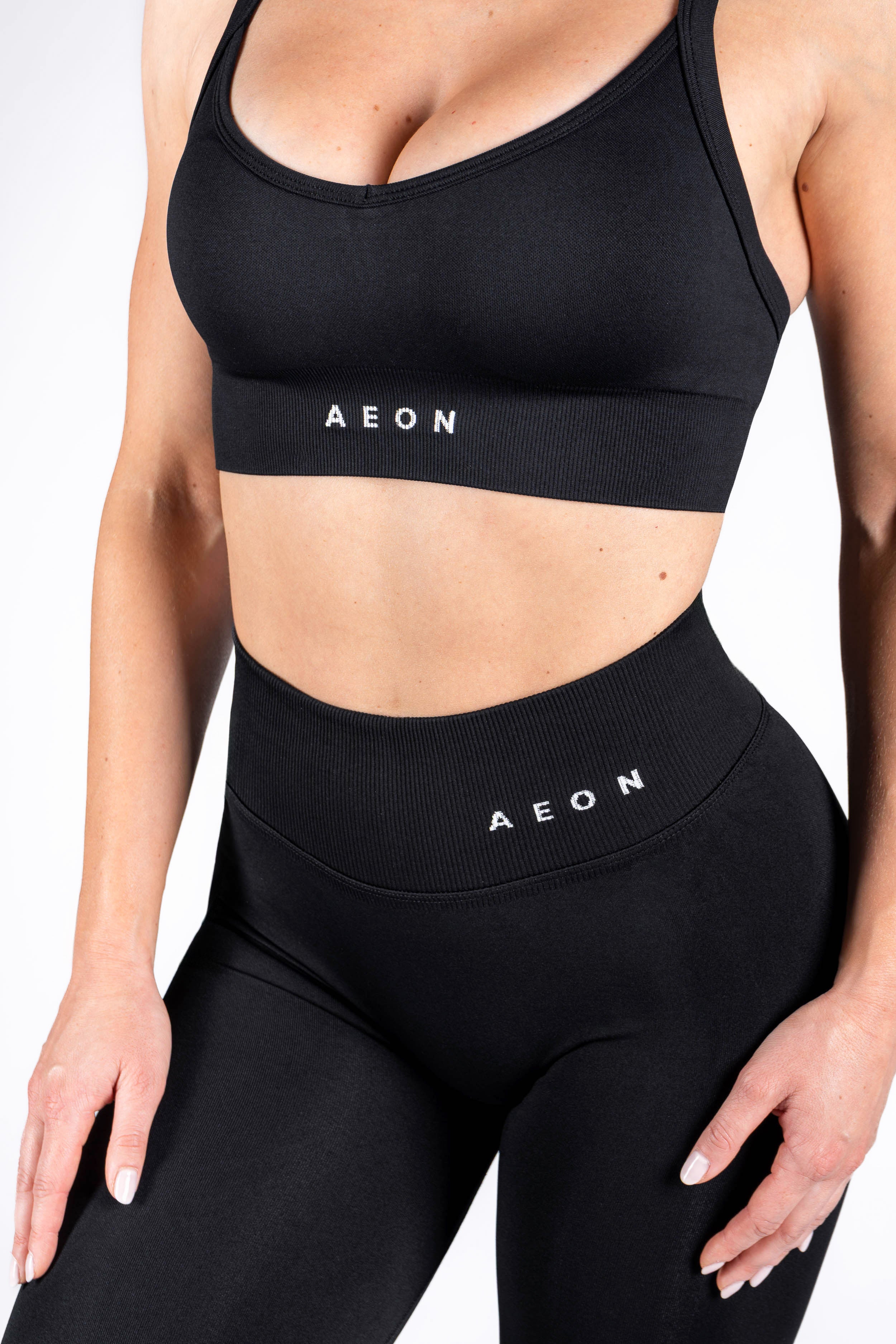 SIGNATURE SEAMLESS LEGGINGS