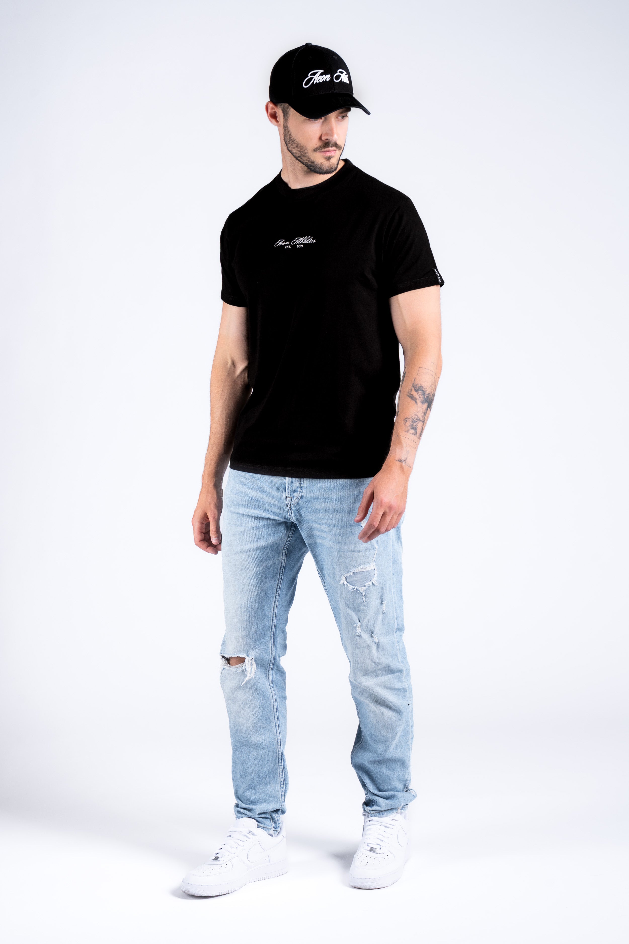 SIGNATURE TEE