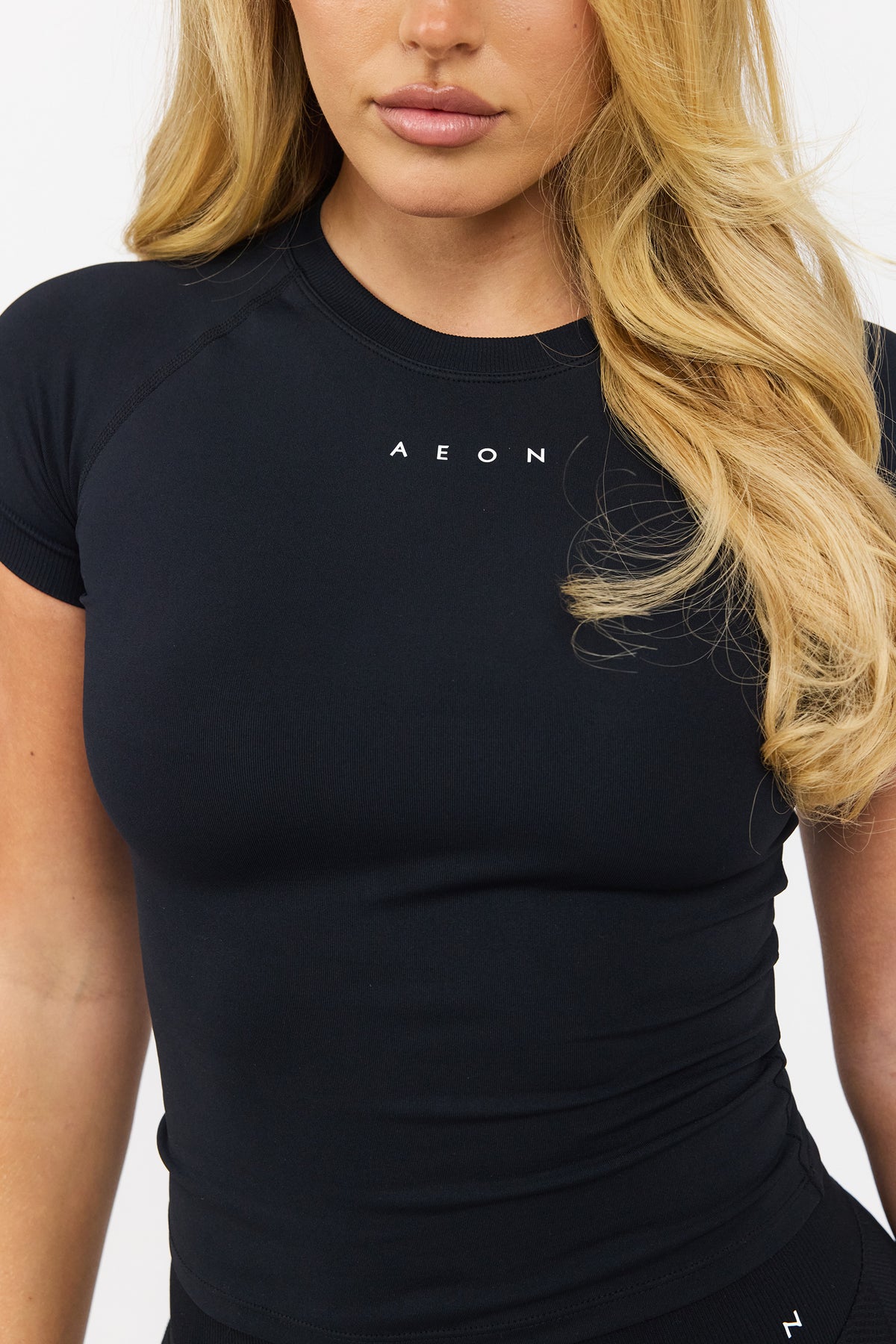 MOTION SCULPT TEE V2