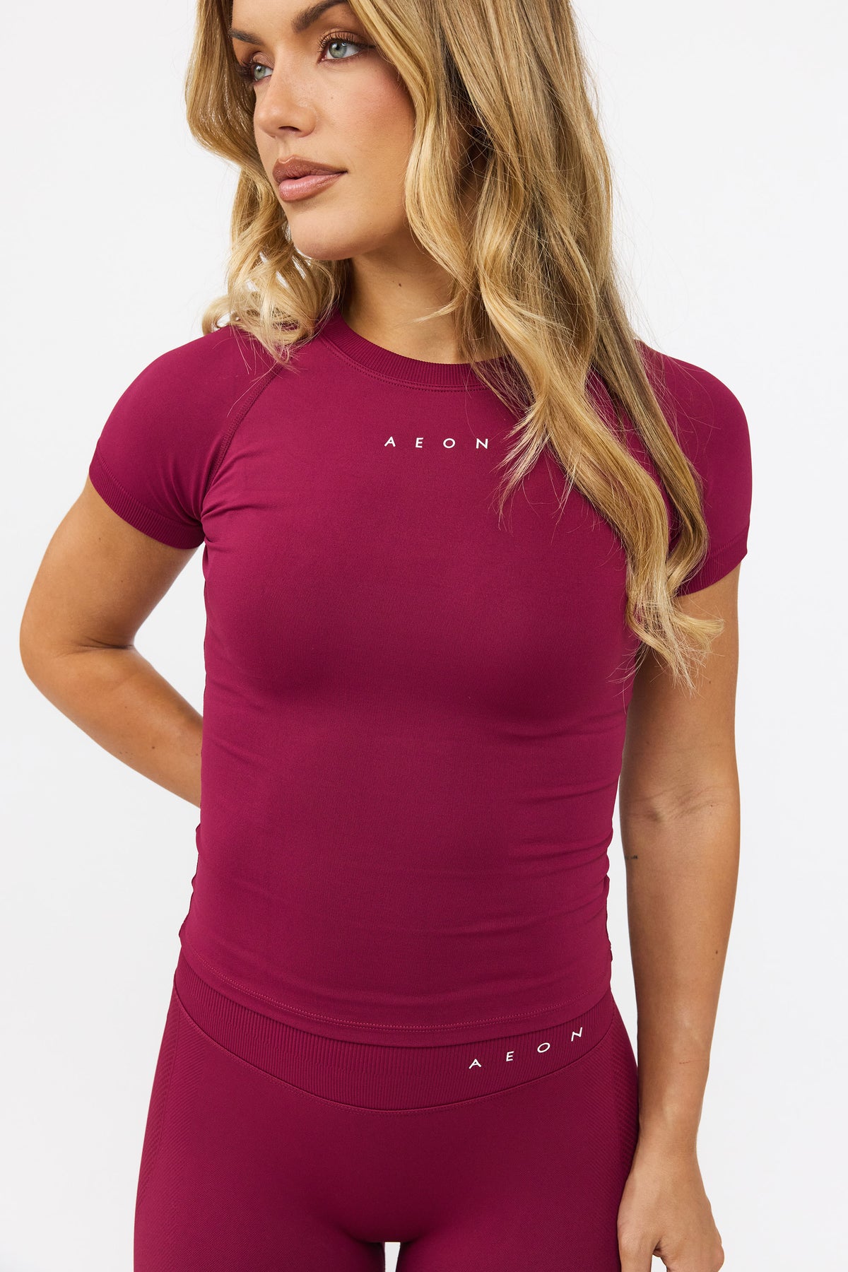 MOTION SCULPT TEE V2