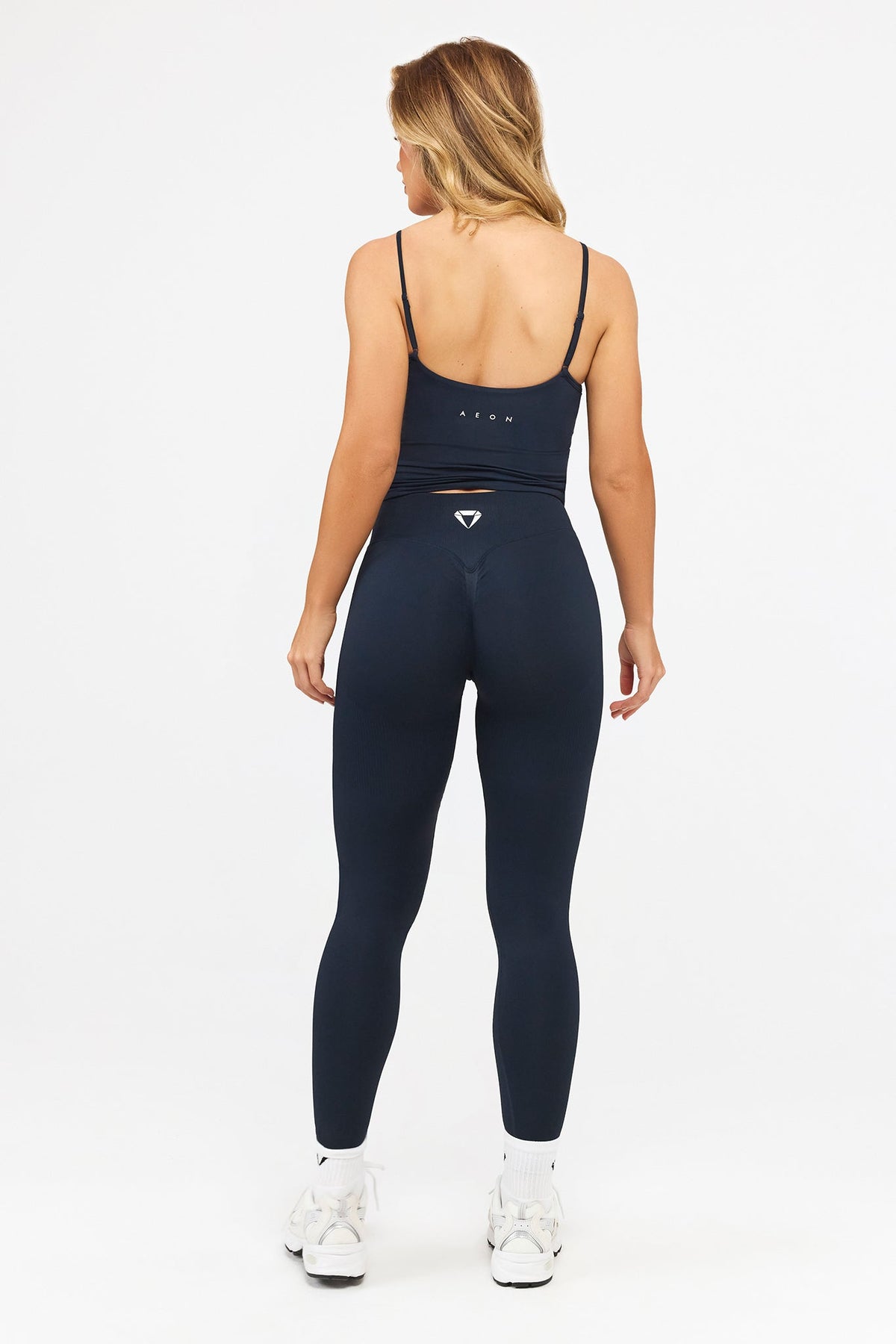 DEFINE SCRUNCH LEGGINGS - Aeon Athletics