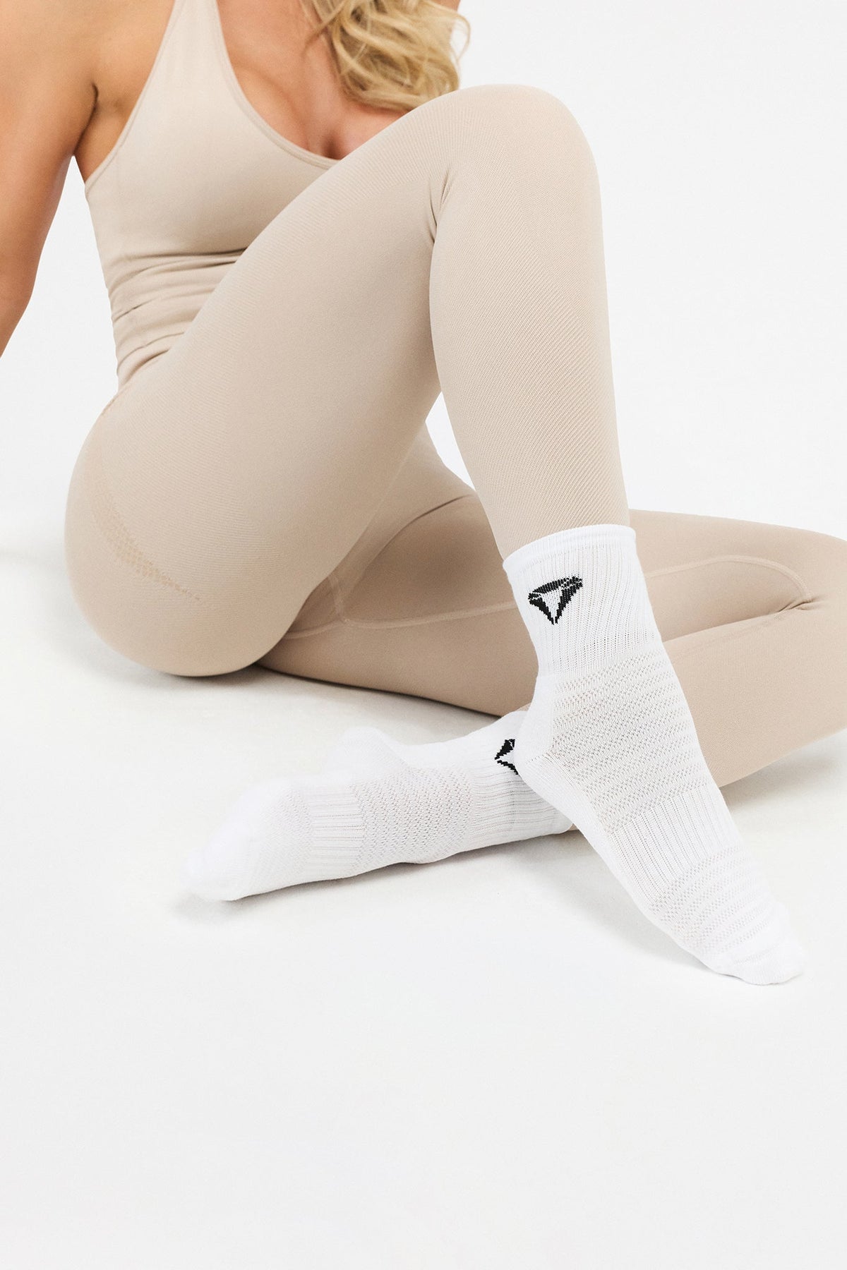 MID SOCKS (2-PACK) - Aeon Athletics