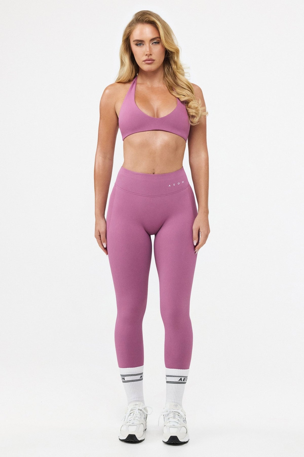 MOTION HALTER NECK BRA V2 - Aeon Athletics