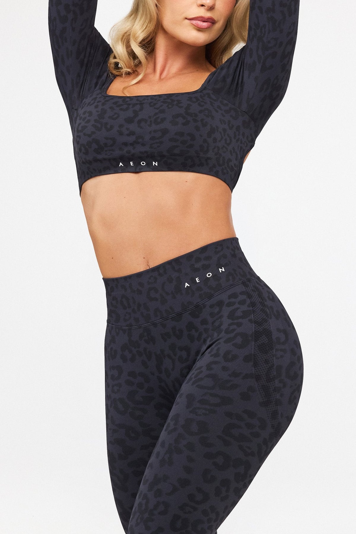 MOTION LEO MID WAIST SCRUNCH FLARED LEGGINGS V2 - Aeon Athletics