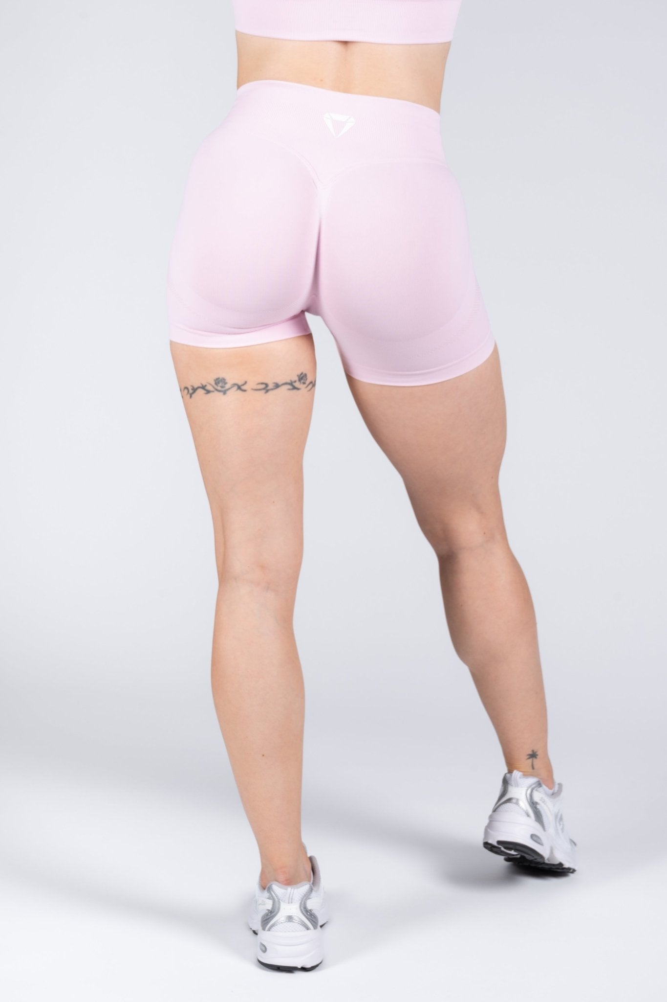 MOTION SEAMLESS SHORTS V2 - Aeon Athletics