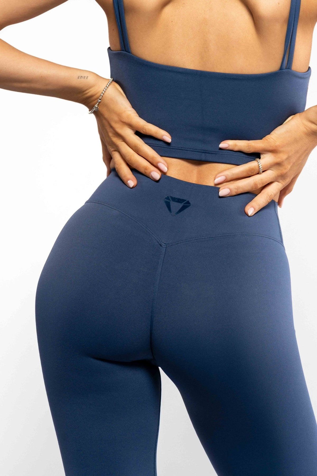 SECOND SKIN SCRUNCH LEGGINGS - Aeon Athletics