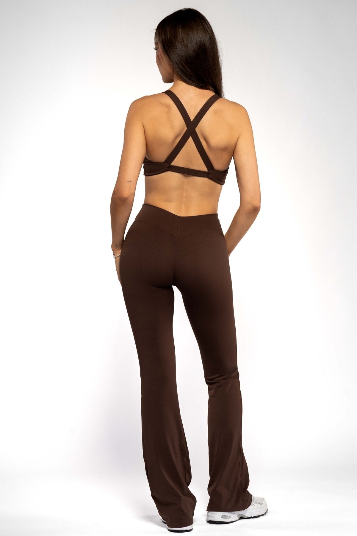 SECOND SKIN V-BACK SCRUNCH FLARED LEGGINGS - Aeon Athletics