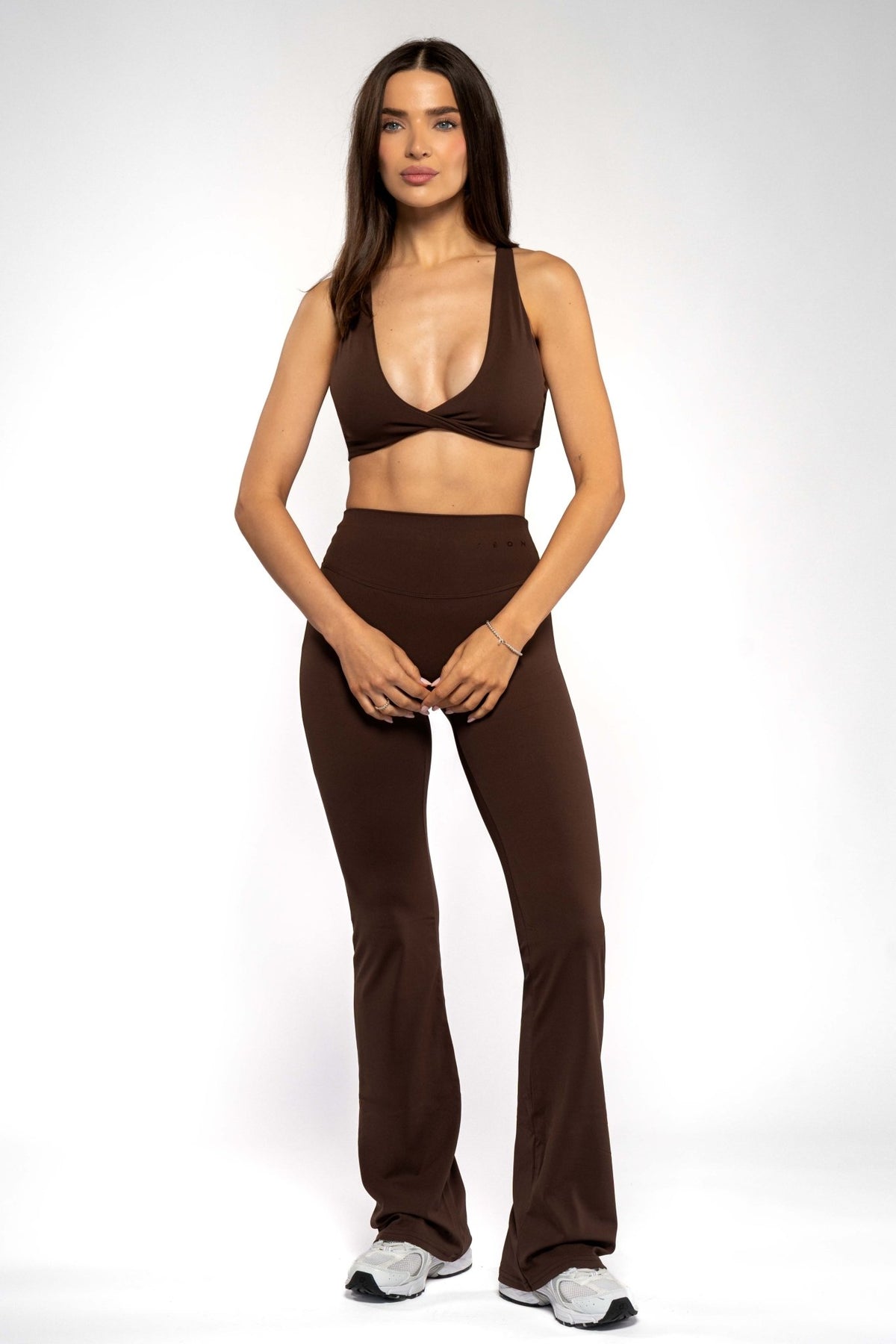 SECOND SKIN V-BACK SCRUNCH FLARED LEGGINGS - Aeon Athletics