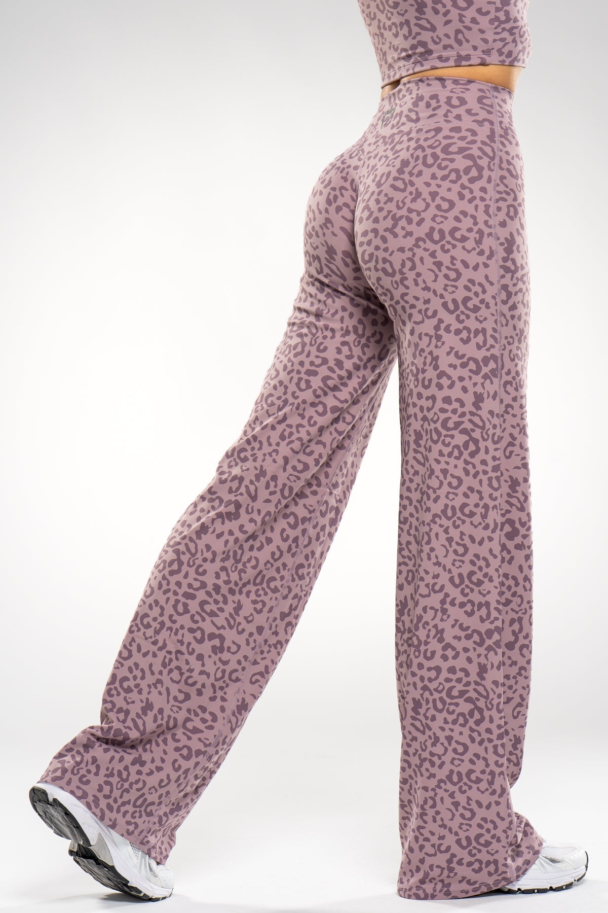 SECOND SKIN WIDE LEG LEO LEGGINGS - Aeon Athletics