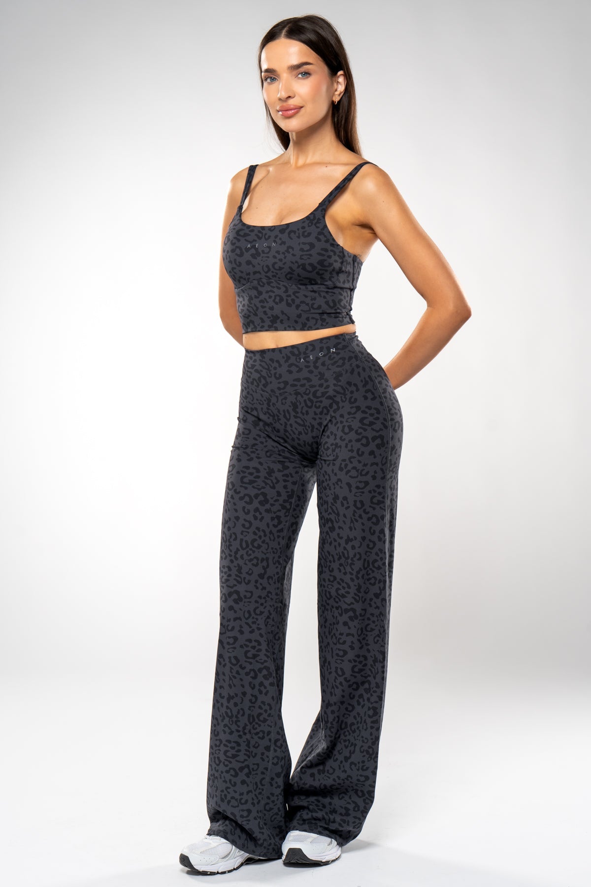SECOND SKIN WIDE LEG LEO LEGGINGS - Aeon Athletics