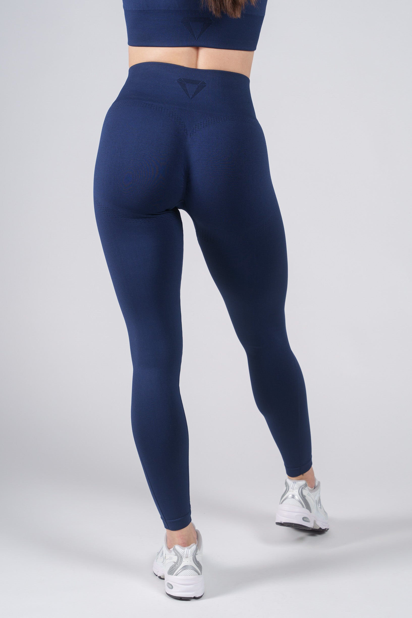 ELEVATE SEAMLESS LEGGINGS