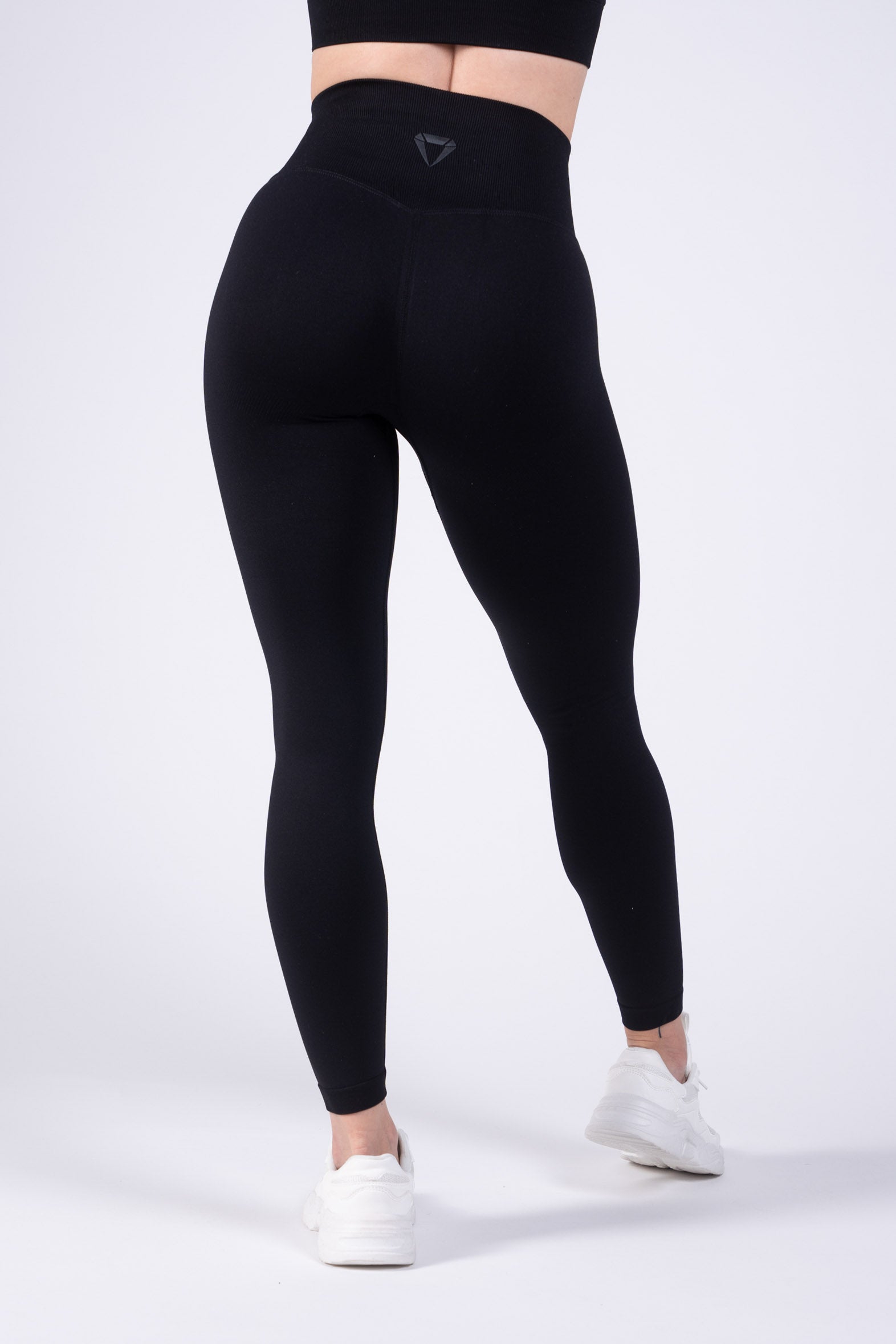 LIMITLESS SEAMLESS LEGGINGS