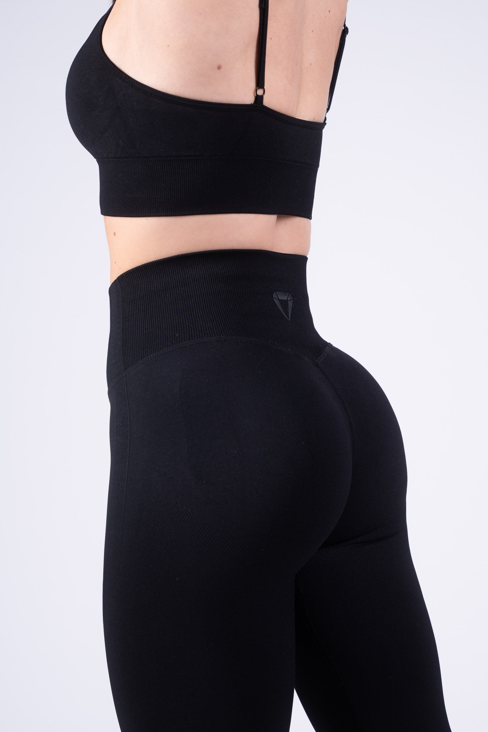 LIMITLESS SEAMLESS LEGGINGS