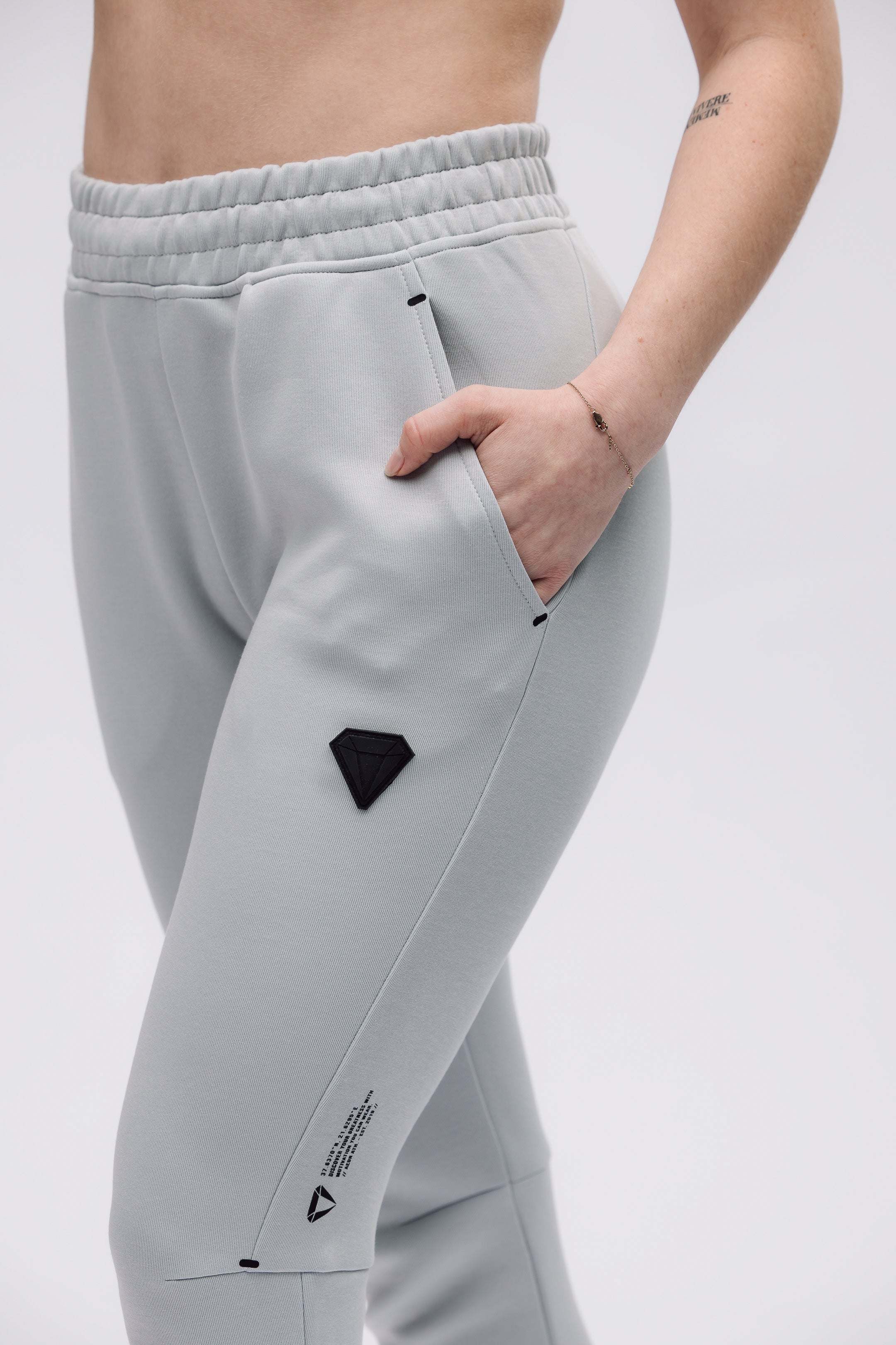 TECHFIT WOMENS JOGGERS