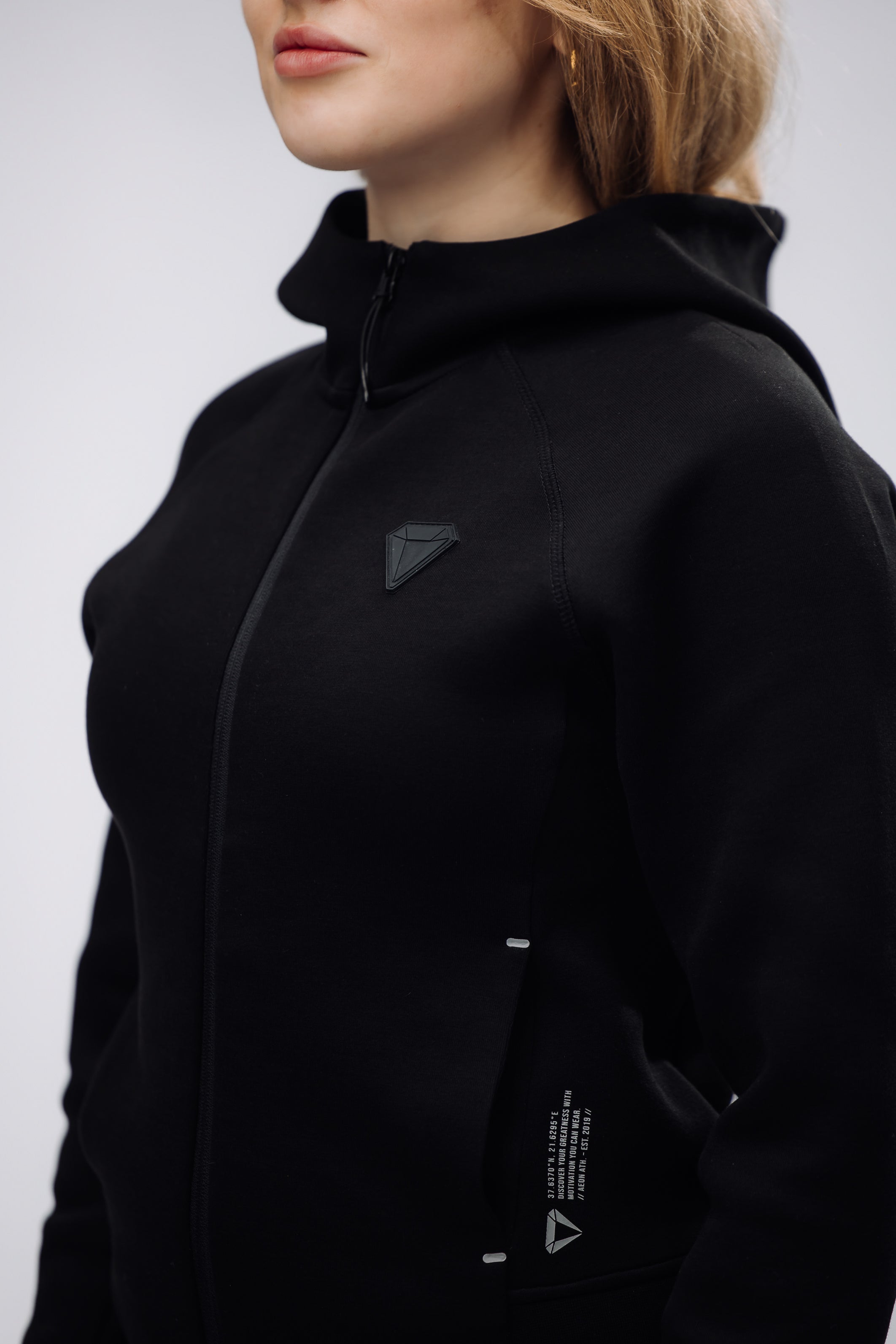 TECHFIT WOMENS ZIP HOODIE