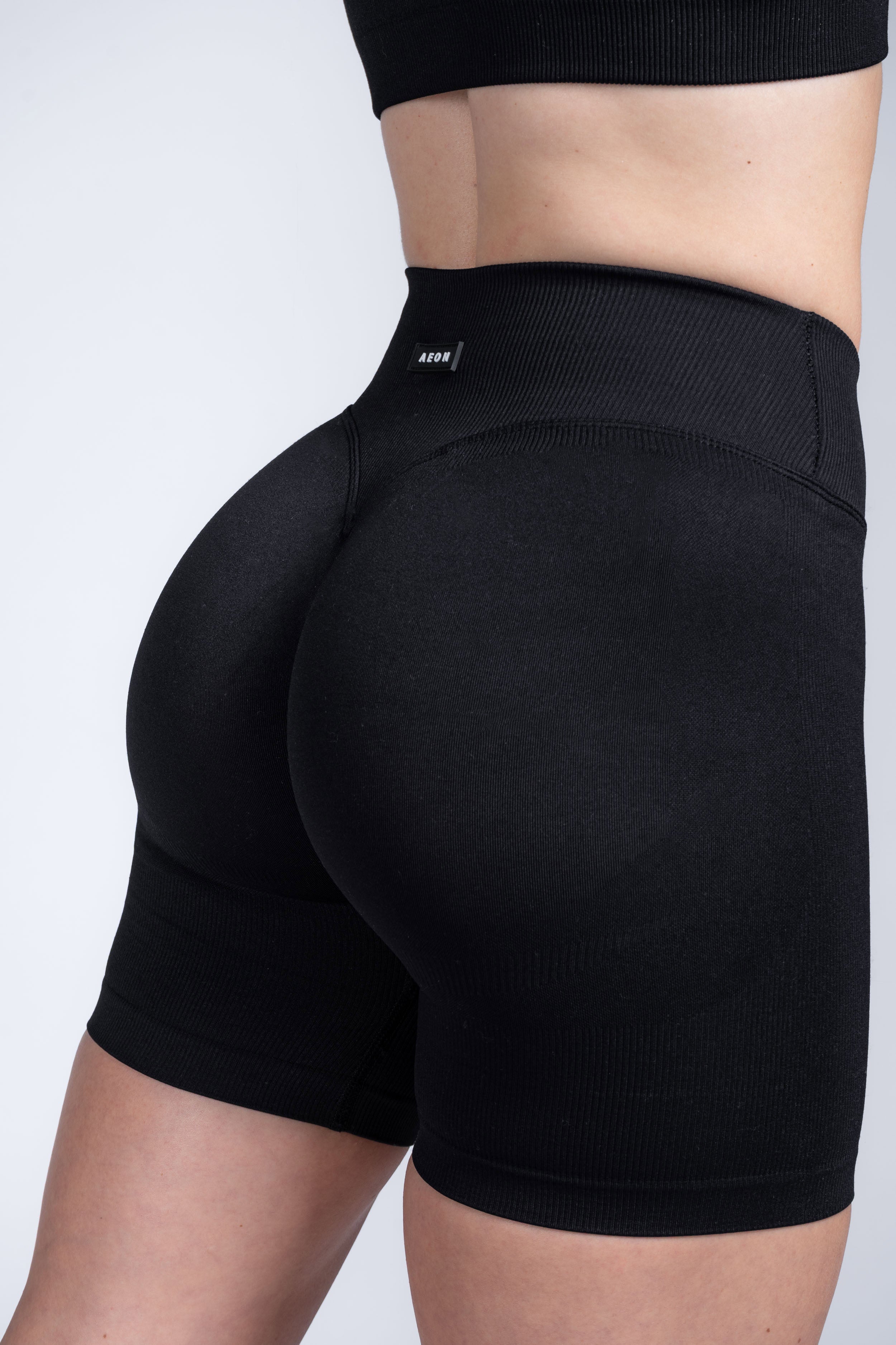 EMPOWER SHORTS