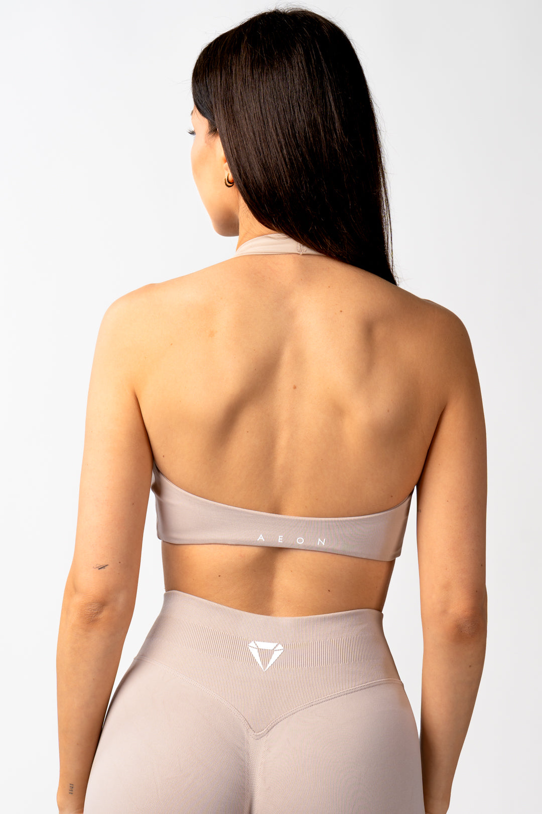 MOTION SEAMLESS HALTER NECK BRA V2