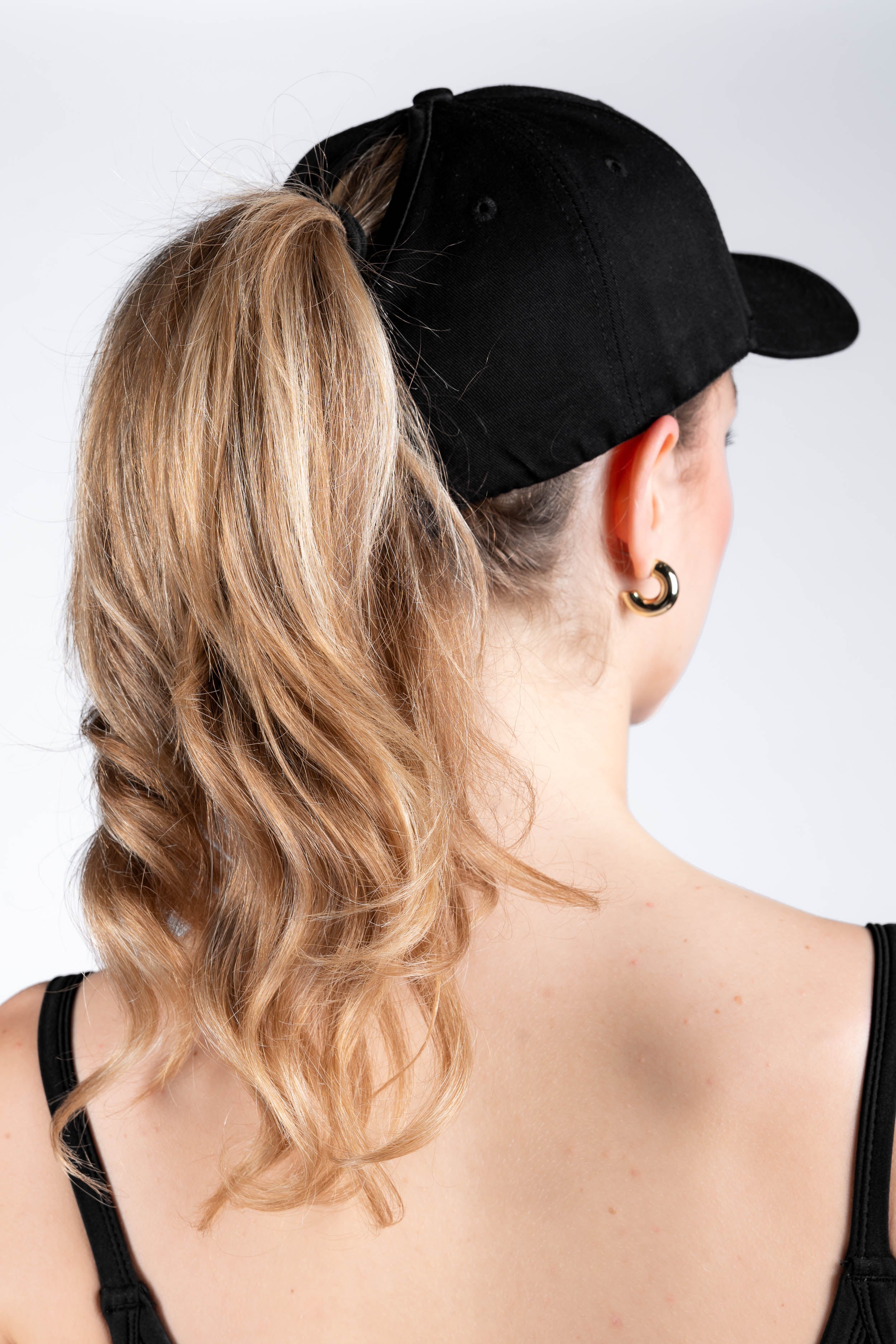 ESSENTIALS PONYTAIL CAP