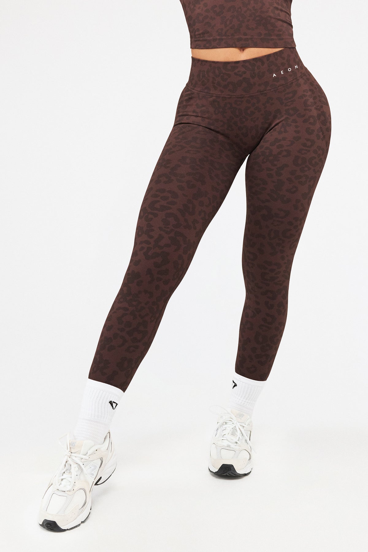 MOTION LEO MID WAIST SCRUNCH LEGGINGS V2
