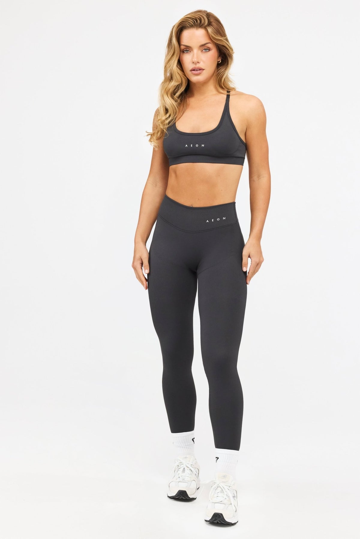 DEFINE V-BACK SCRUNCH LEGGINGS - Aeon Athletics