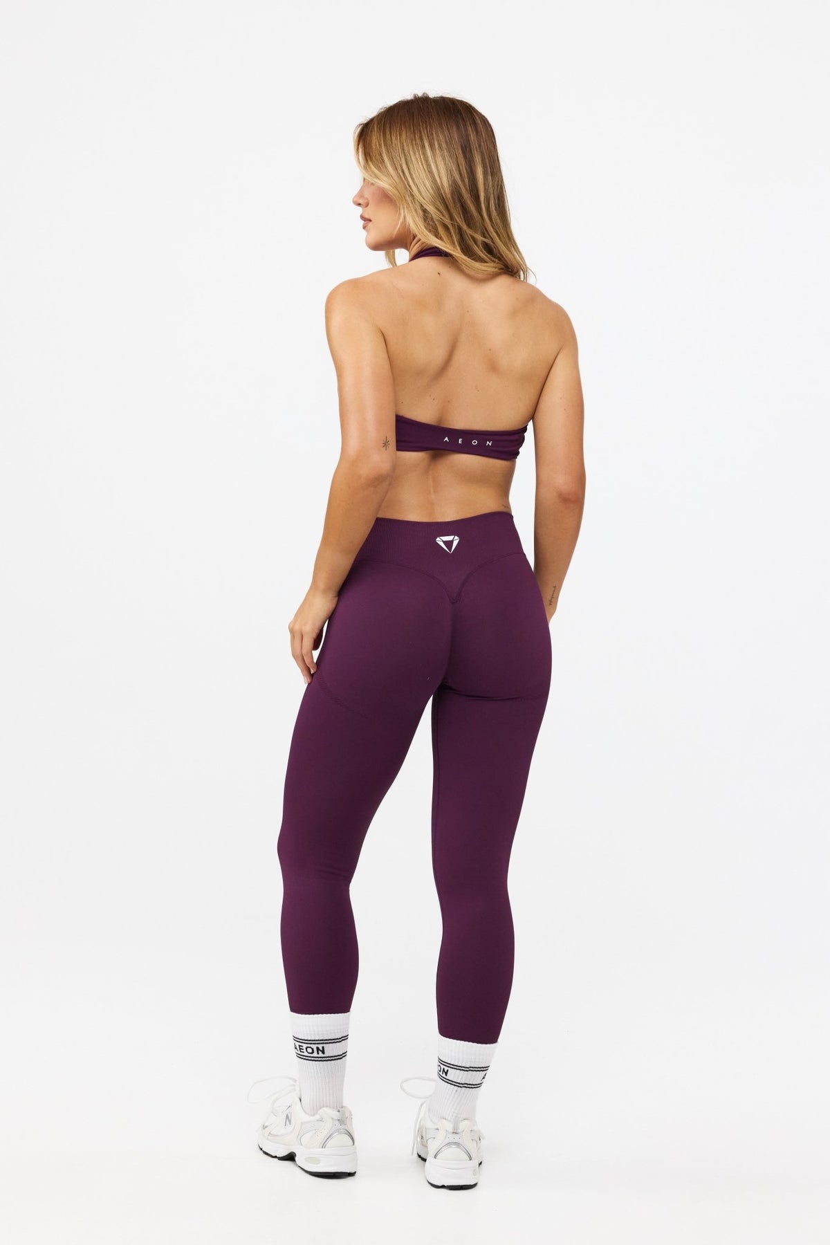 MOTION HALTER NECK BRA V2 - Aeon Athletics