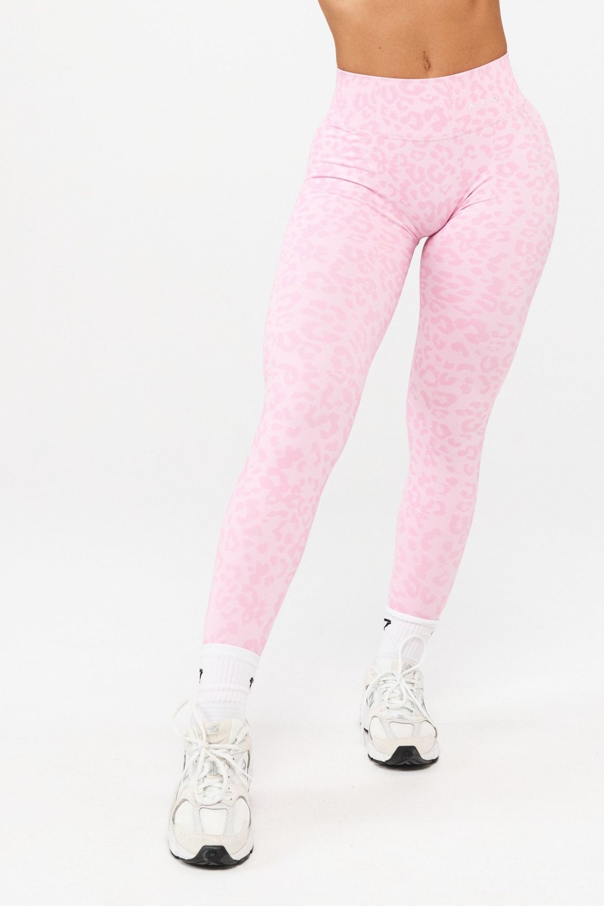 MOTION LEO MID WAIST SCRUNCH LEGGINGS V2 - Aeon Athletics