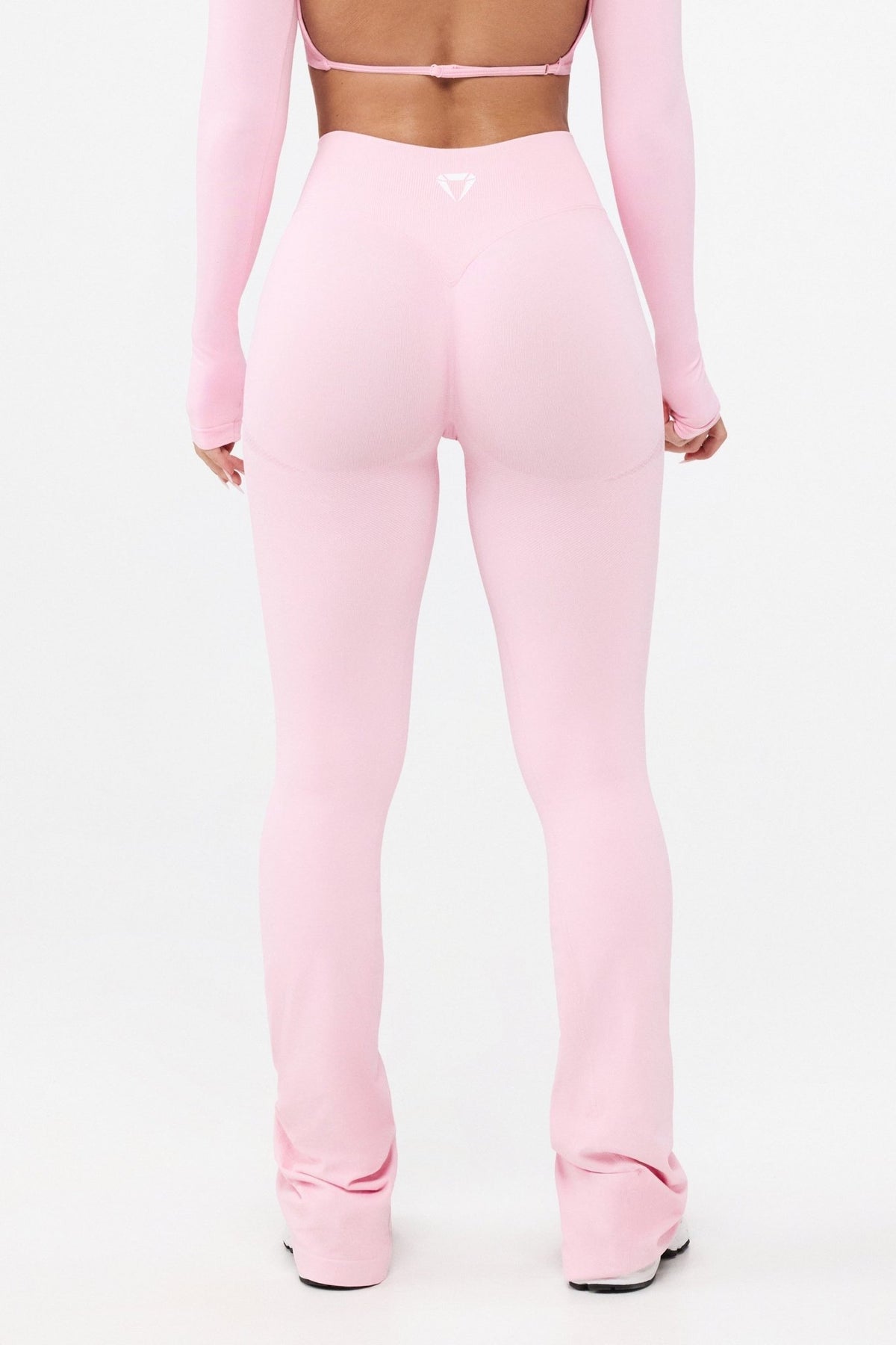MOTION MID WAIST SCRUNCH FLARED LEGGINGS V2 - Aeon Athletics