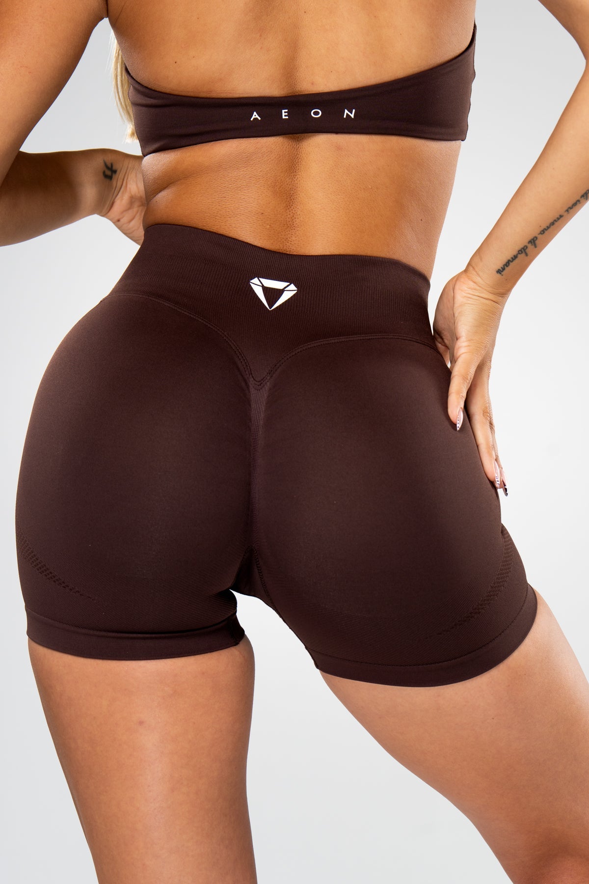 MOTION MID WAIST SCRUNCH SHORTS V2 - Aeon Athletics