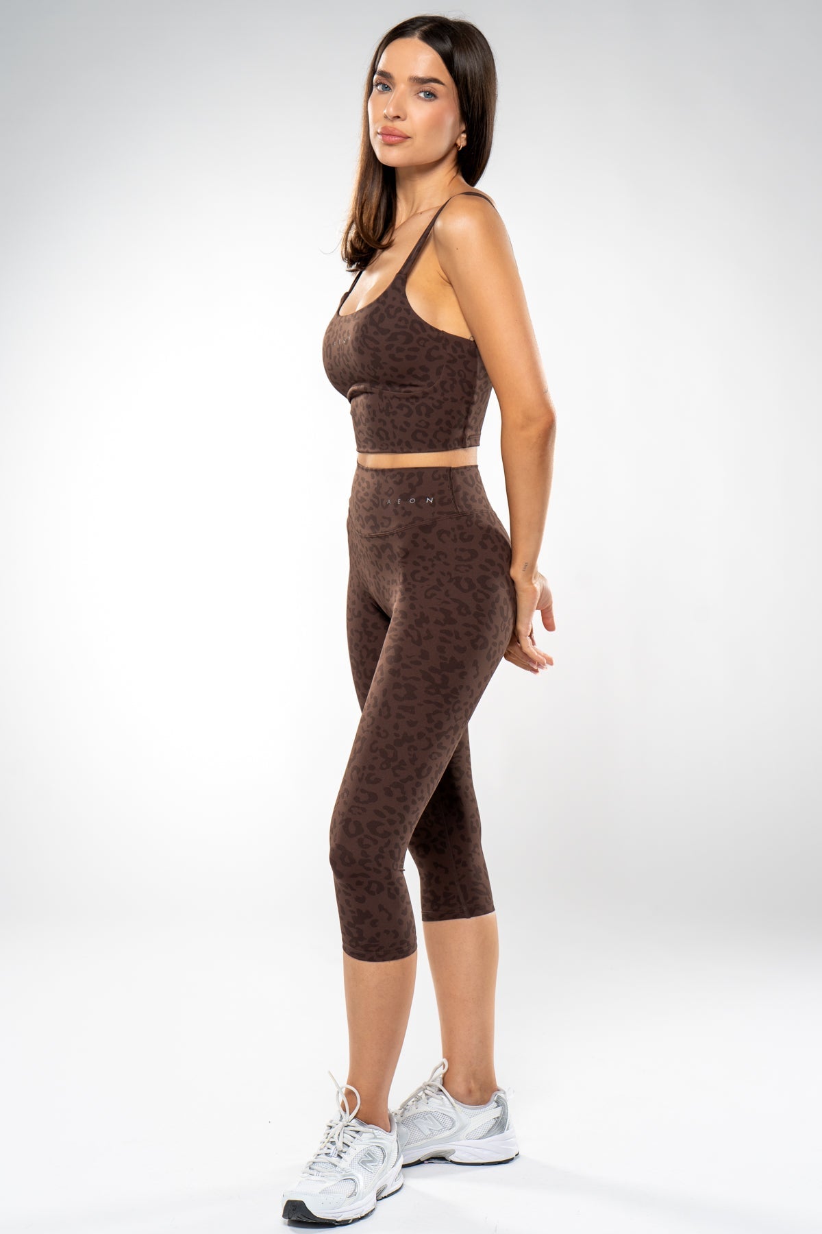 SECOND SKIN SCRUNCH CAPRI LEO LEGGINGS - Aeon Athletics