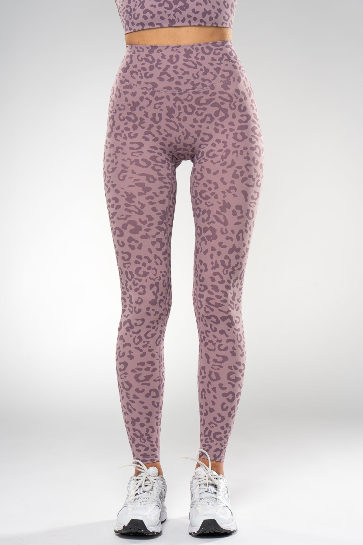 SECOND SKIN SCRUNCH LEO LEGGINGS - Aeon Athletics