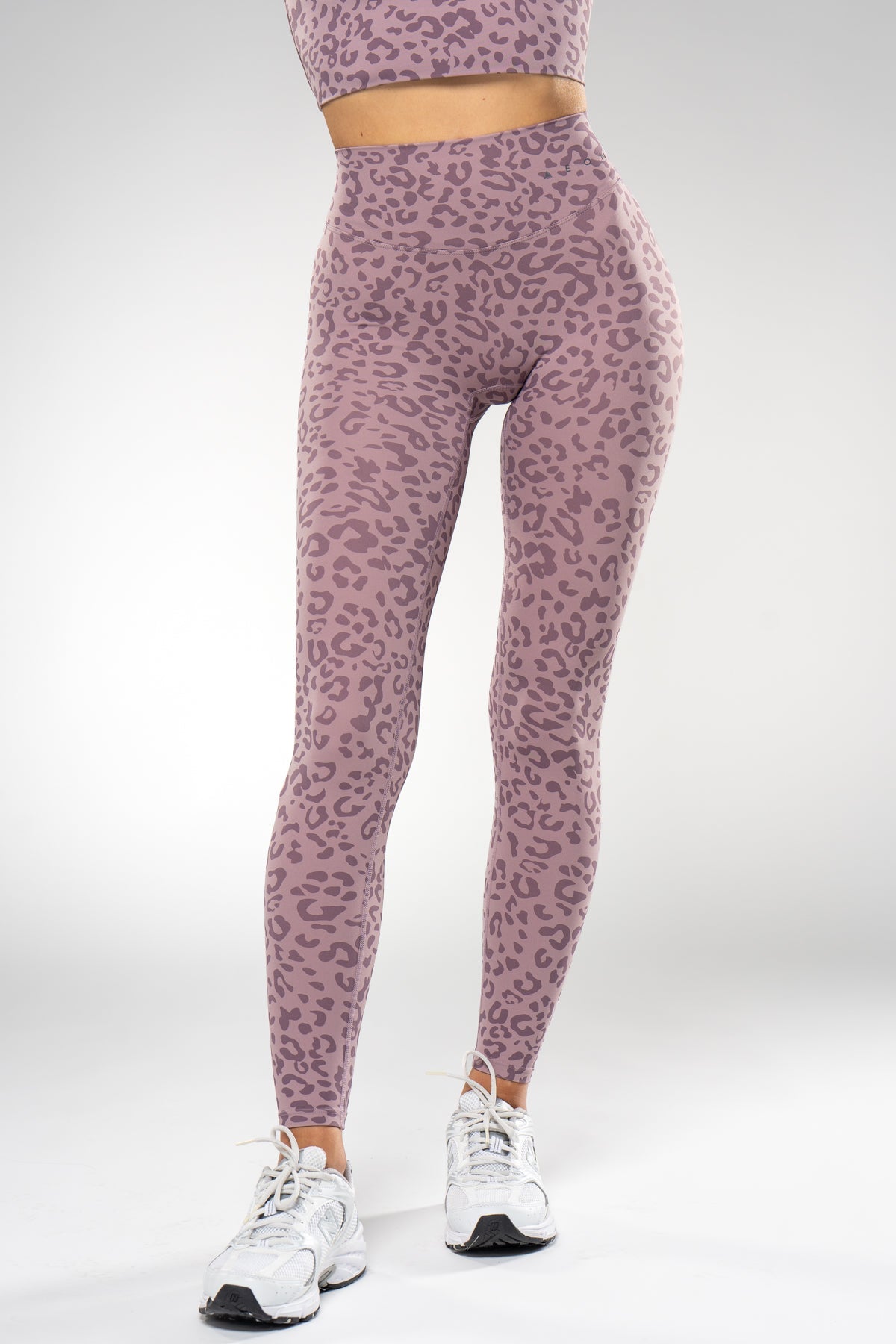 SECOND SKIN SCRUNCH LEO LEGGINGS - Aeon Athletics