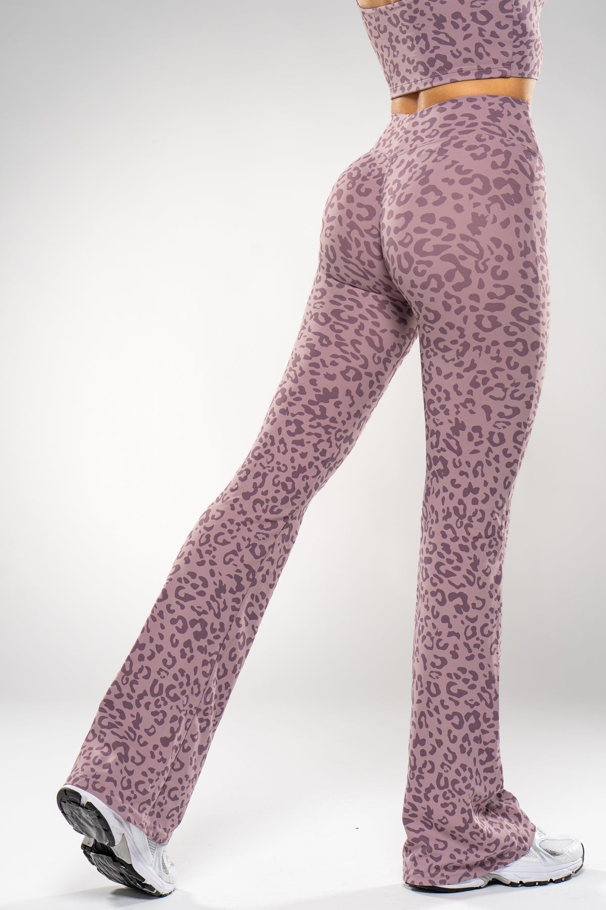 SECOND SKIN SCULPT FLARED LEO LEGGINGS - Aeon Athletics
