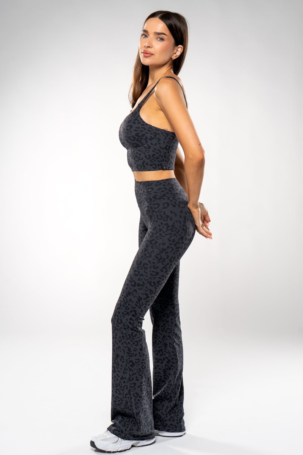 SECOND SKIN SCULPT FLARED LEO LEGGINGS - Aeon Athletics